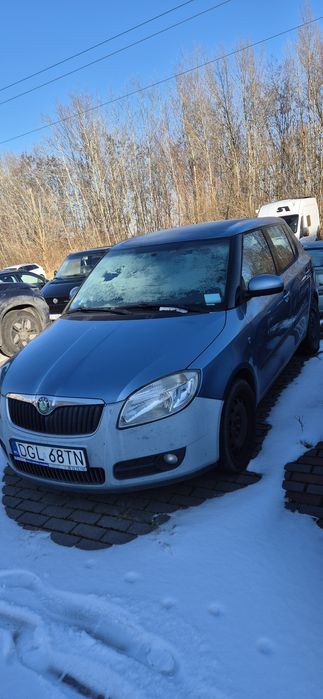 Skoda fabia II uszkodzona