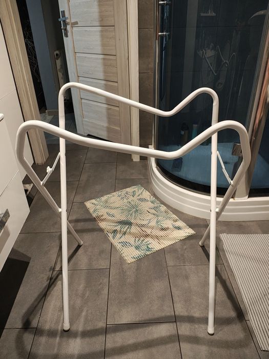 Stelaż pod wanienkę