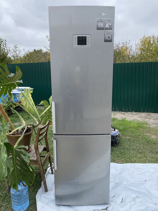Продаю холодильник LG