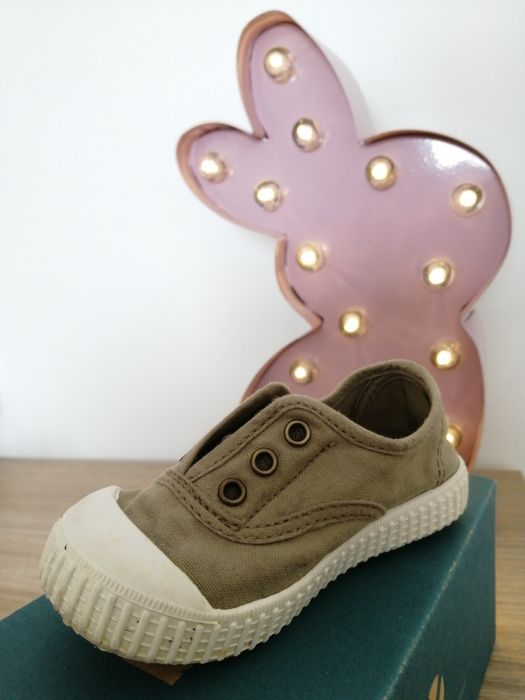 Sapatos da Vitória de verão de bebé