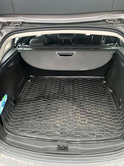 Меган 3 2012рік,