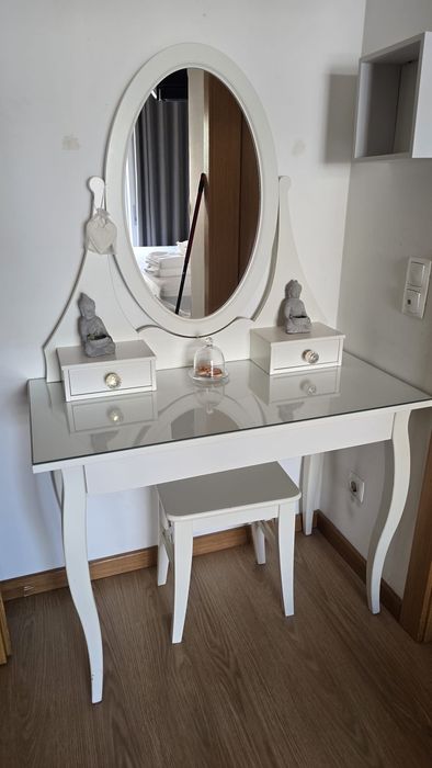 Toucador Hemnes ikea + banco