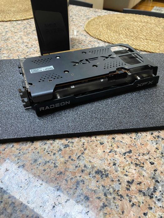 Bundle Ryzen 5 5500 com stock cooler AMD, XFX Rx 6600 8gb