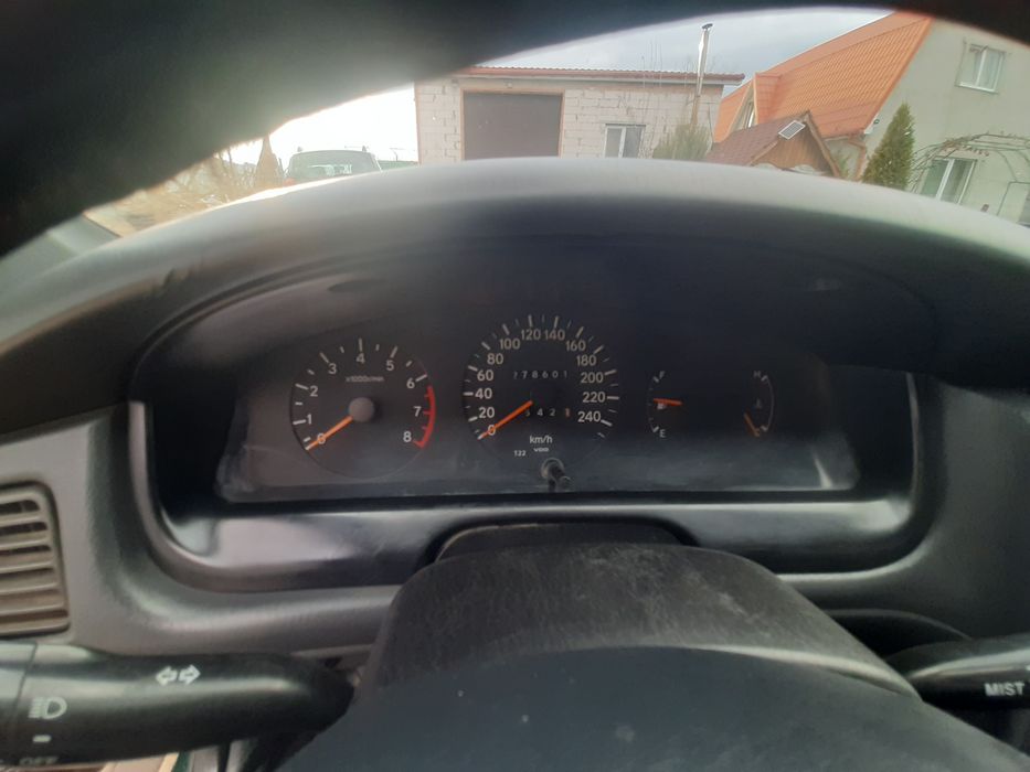toyota karina e 1.6i 1997р