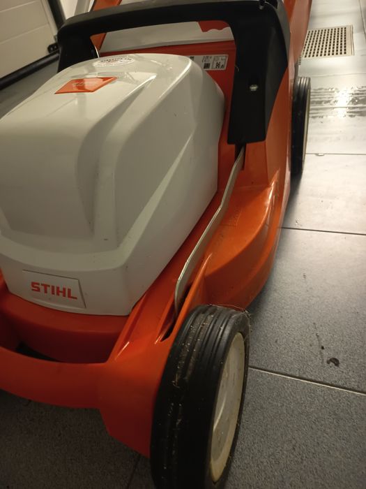 Máquina de cortar a relva - STIHL RME 443
