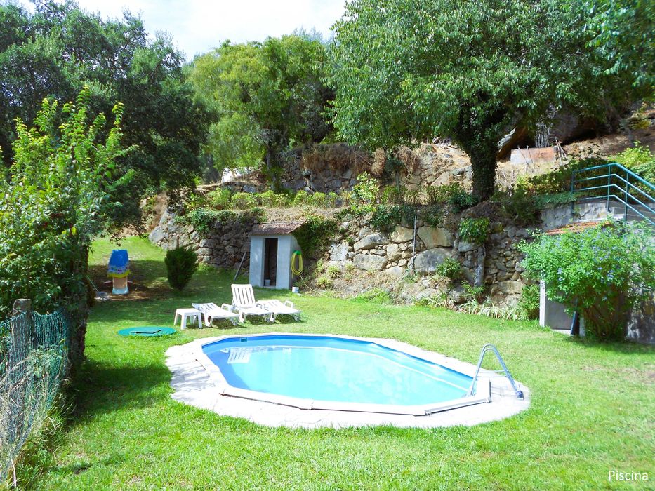 Quinta junto ao rio Douro