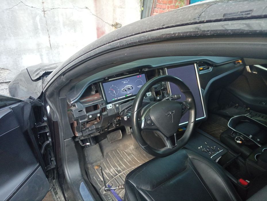 Автоэлектрик  ( диагностика, ремонт, установка линз ,замена печки )