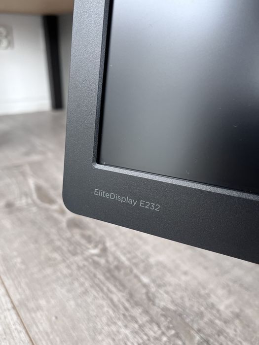 Monitor HP EliteDisplay E232