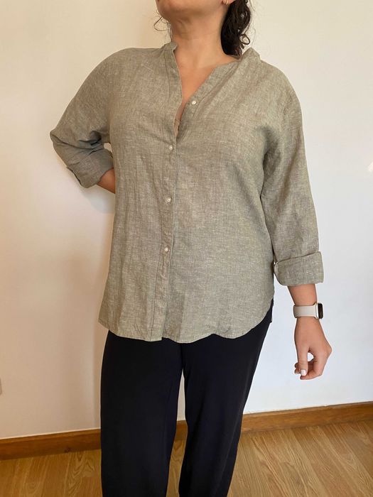 Camiseiro elegante caqui CODE