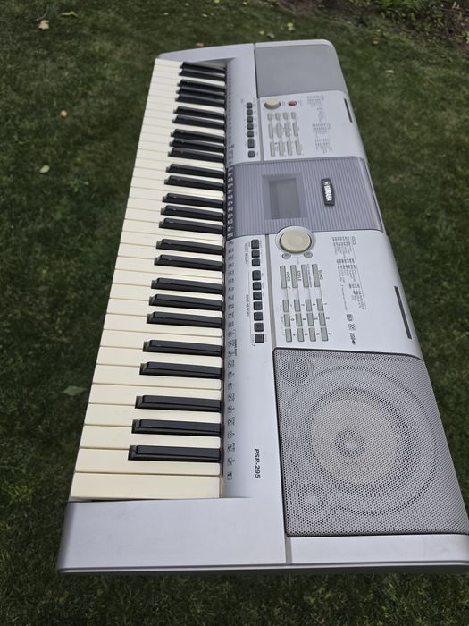 Синтезатор Yamaha PSR-295, динамічні клавіші
