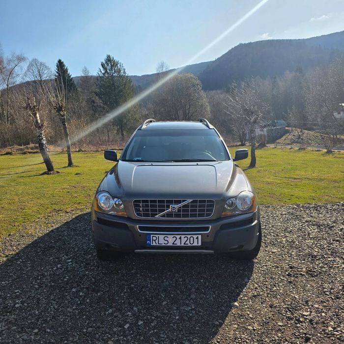 Volvo XC 90 Volvo XC90 - uszkodzony silnik - stan dobry