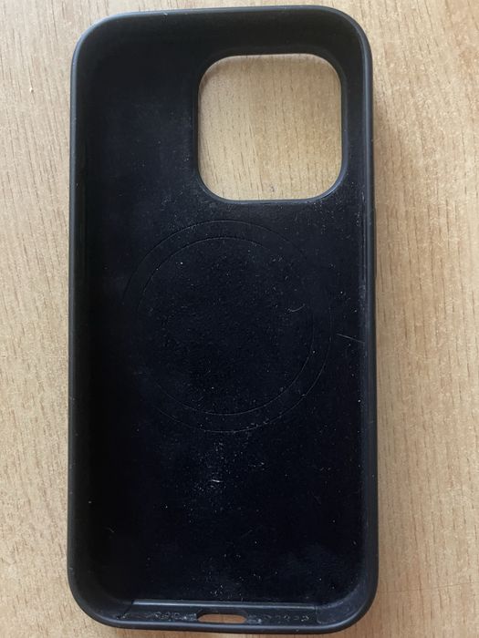 Capa silicone iphone 15 pro em bom estado