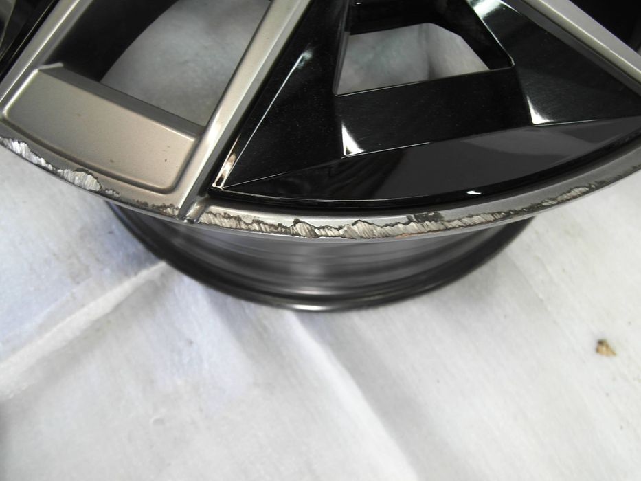 felga bmw g60 g61 8.5jx19 et29 5a32 4d8 1szt