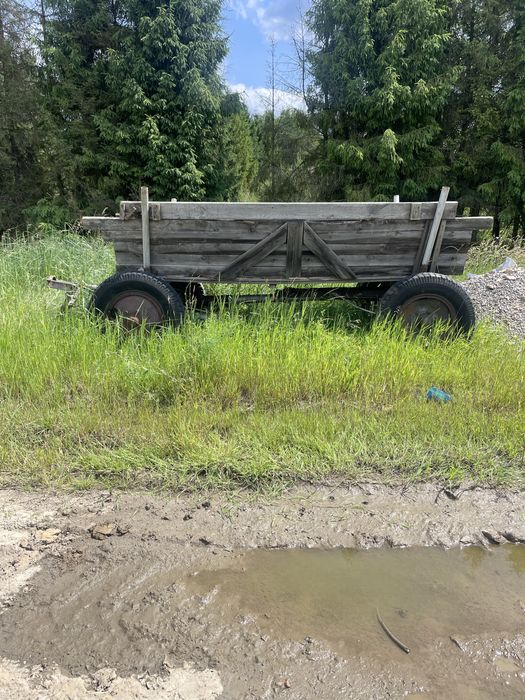 Wóz drewniany kola pompowane