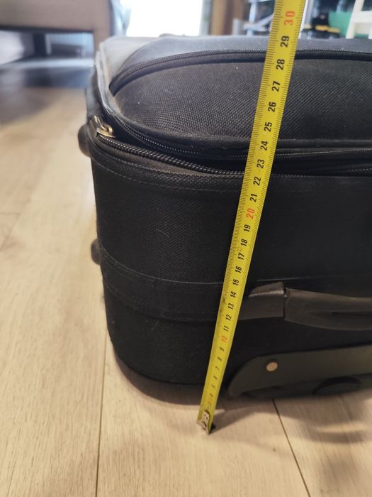 Валіза, чемодан.