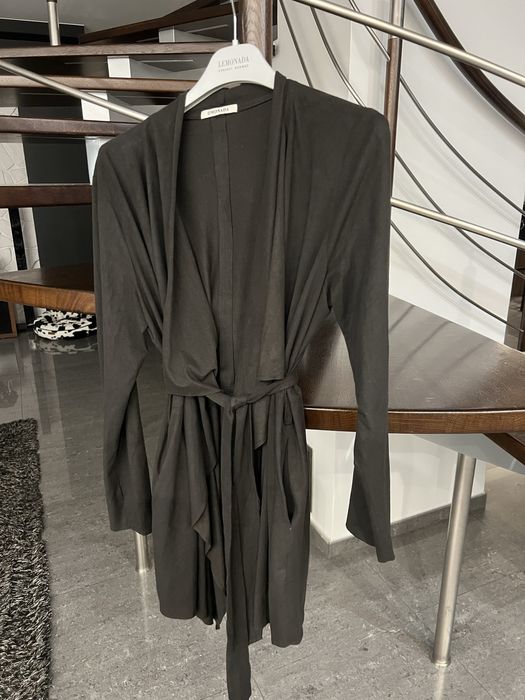 Czarna narzutka wiązana 36 lemonada