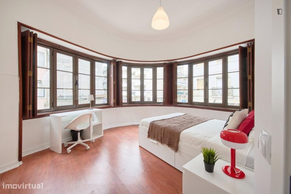 Quarto - localizado em Estrela Lisbon