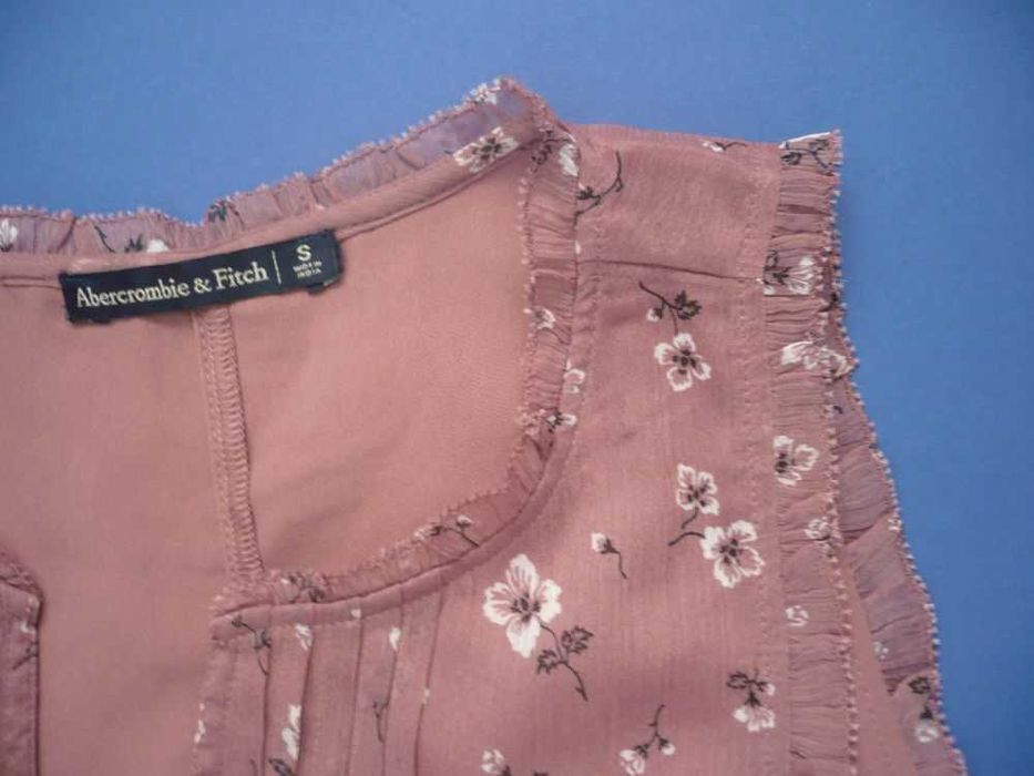 Śliczna bluzeczka Abercrombie & Fitch, S.