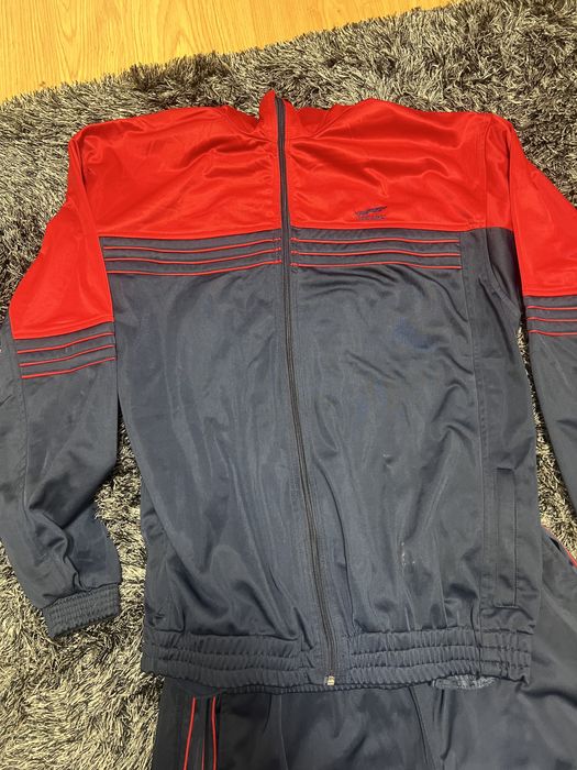 Продам спортивний костюм