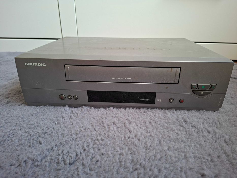 Magnetowid VHS Grundig GV94 HiFi