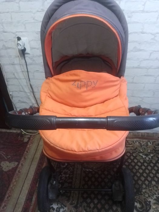 Продам коляску 2 в 1