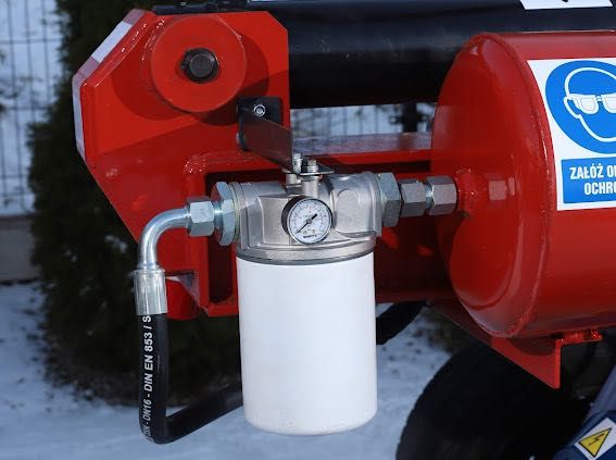 Łuparka hydrauliczna pozioma do drewna