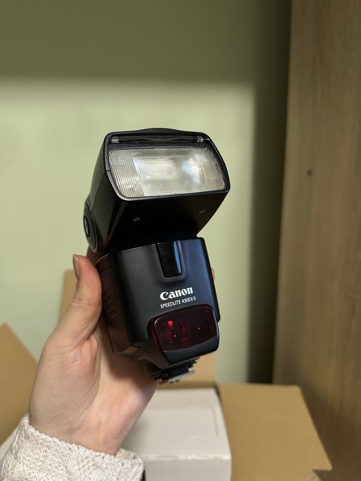 Спалах Canon speedlite 430EX II