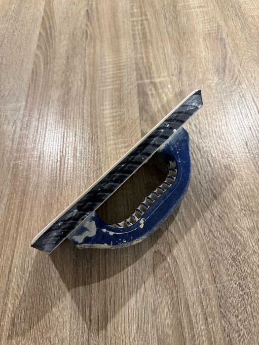 Espátula para betumar