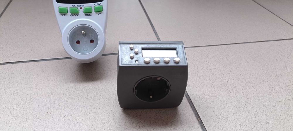 Dwa programatory elektroniczne do sterowania akwarium kurier 0zł