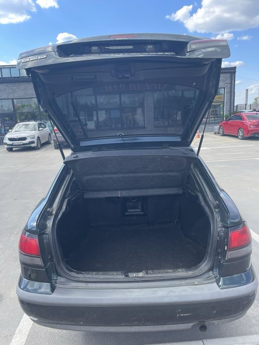 Mazda 626 1998 року