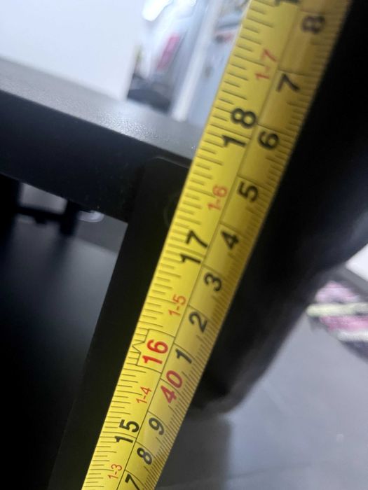 2 Metal Black Side-tables / 2 mesas laterais de metal preto