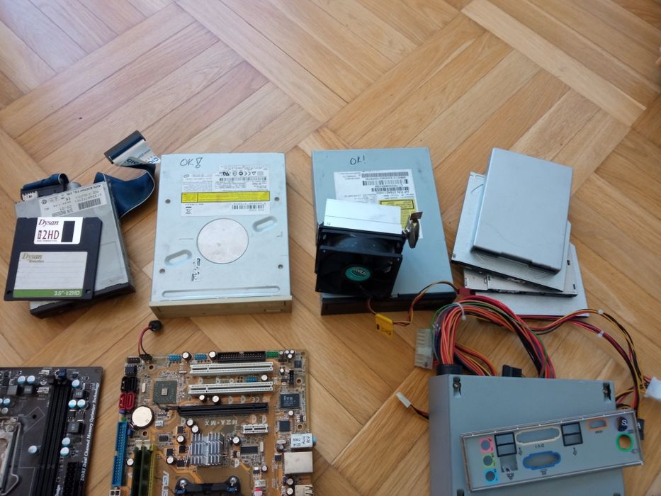 Retro PC części różne cena za wszystko