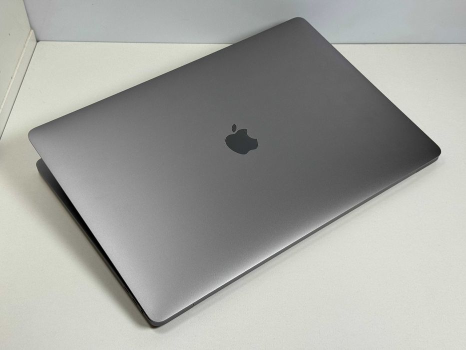 MacBook Pro 16 2019 Touchbar i7 16GB RAM 512GB SSD Super Stan