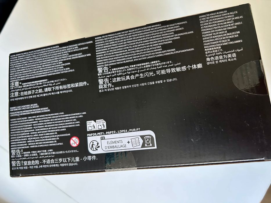 Buzz Astral od Disney - oryginalna interaktywna zabawka