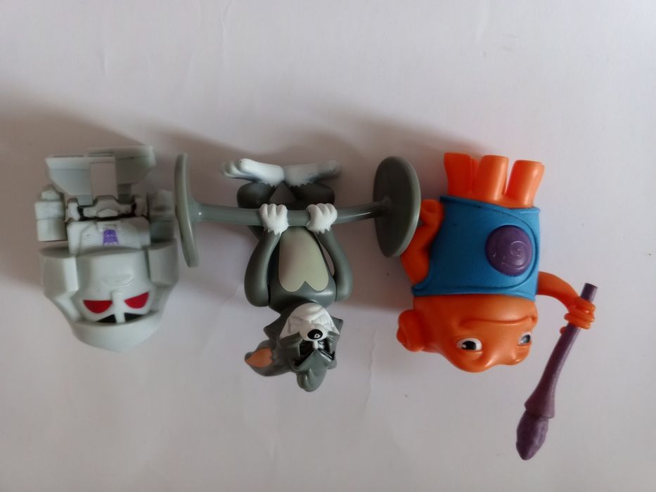 Лот іграшок хлопчику