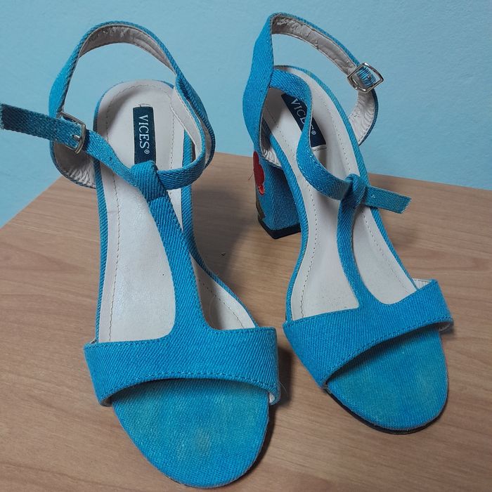 Sandałki jeansowe  roz 35