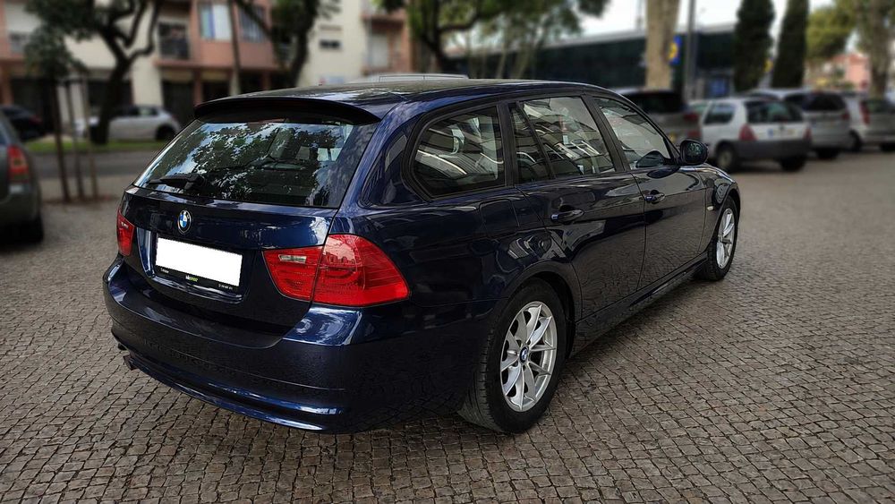 BMW 318d Touring Auto