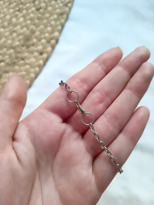 Colar Prateado com Pendente de Mocho