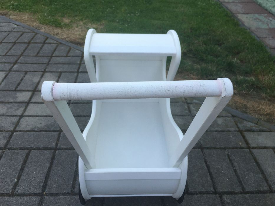 Sprzedam wózek pchacz drewniany bialy