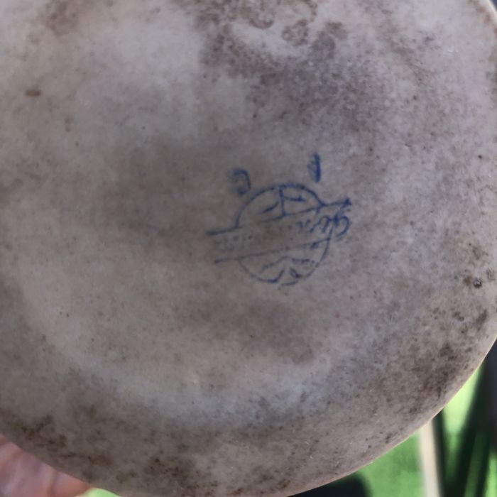 Статуэтка фарфор Коростень ,ссср