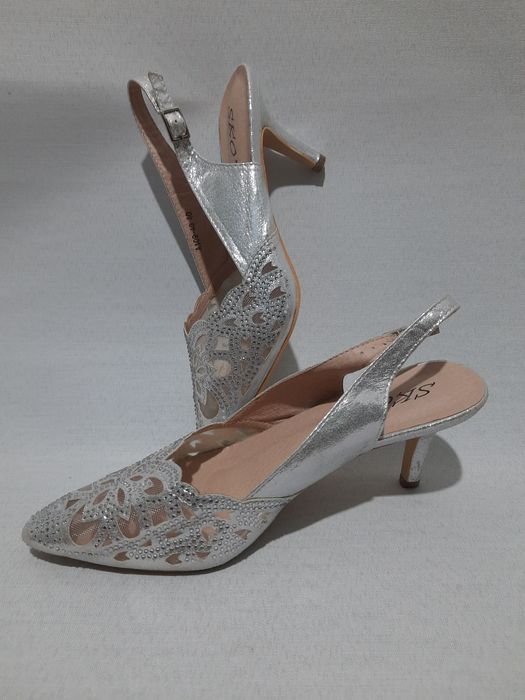 Срібні слінгбеки босоніжки на зручних підборах 7 см Sko's 40