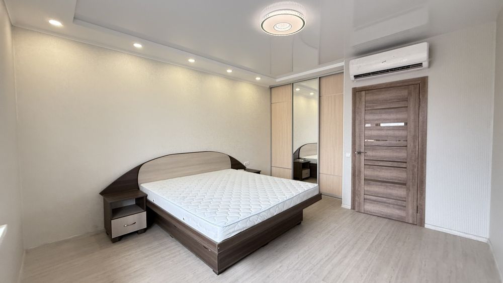 Таун з ремонтом та меблями, без комісії! Топ локація, поруч ВСЕ!