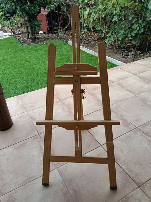 Cavalete de Pintura em madeira