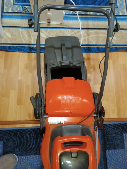 Газонокосилка аккумуляторная Husqvarna LC141