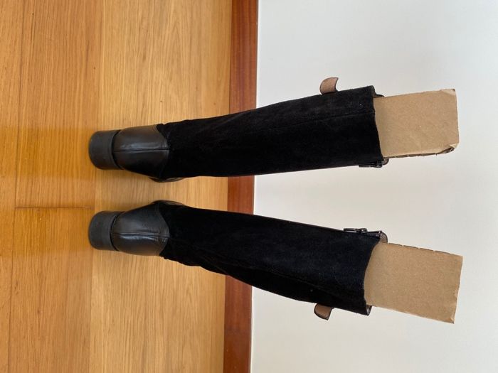 Botas de Pele, cano alto, pretas (excelente estado)