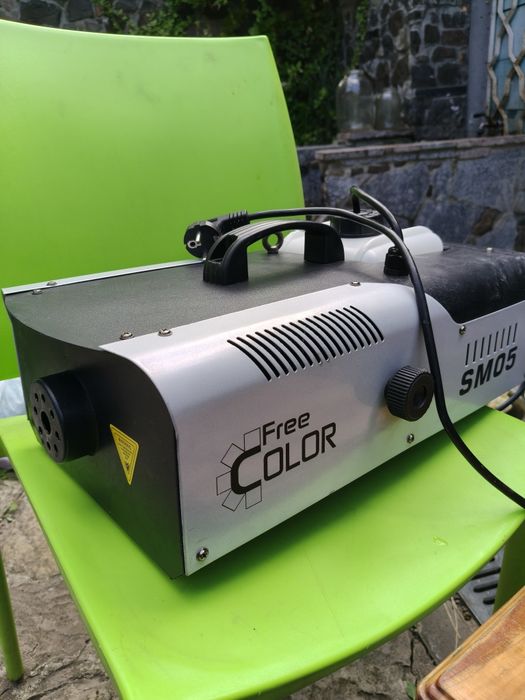 Дим-машина Free Color SM05 (1200W) під відновлення або на запчастини + рідина в подарунок