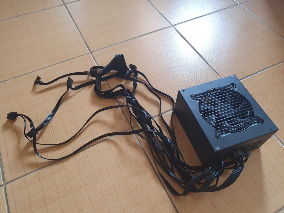 Zasilacz o mocy 600W