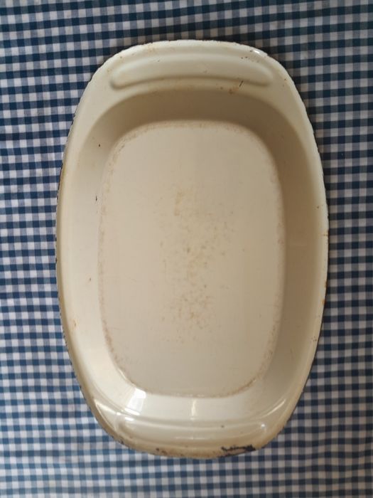 Travessa antiga em esmalte