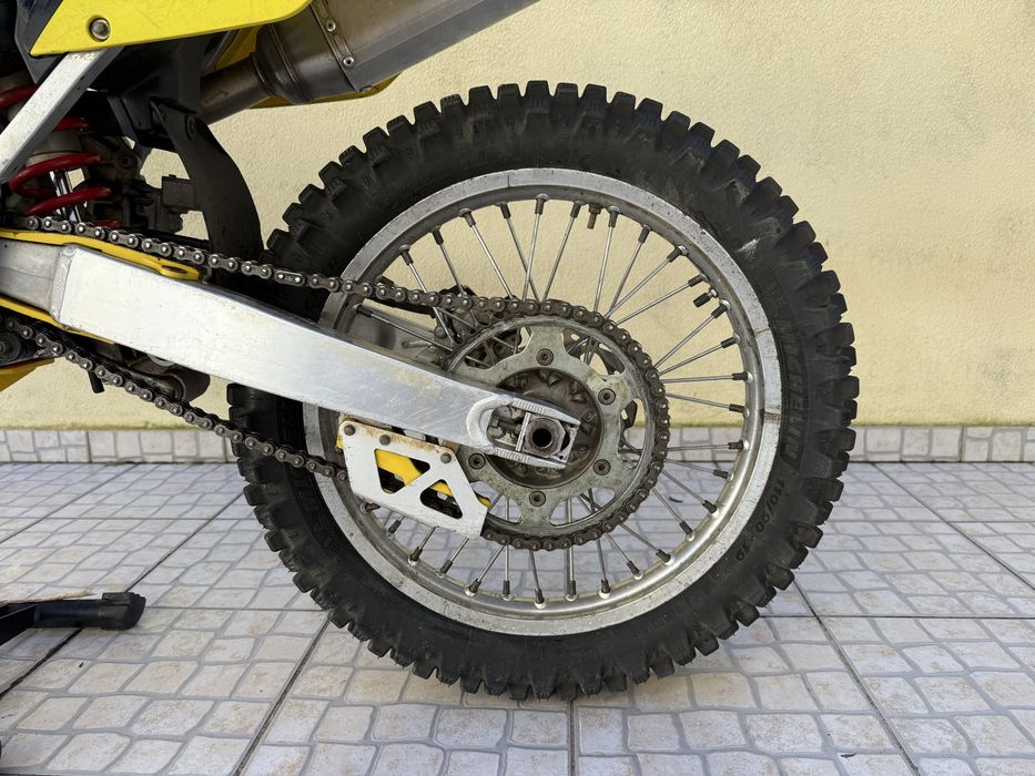 Suzuki RMZ 250 4T 2015