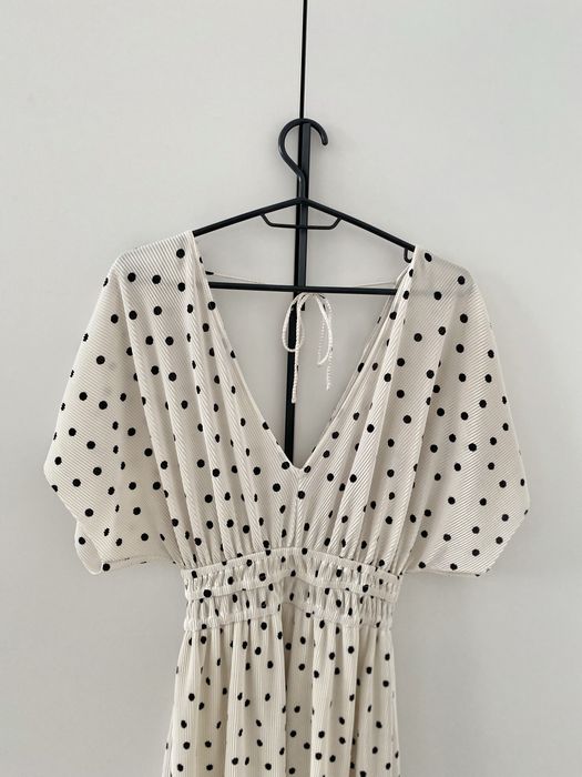 Biała krótka luźna sukienka w kropki groszki S 36 pull&bear coquette